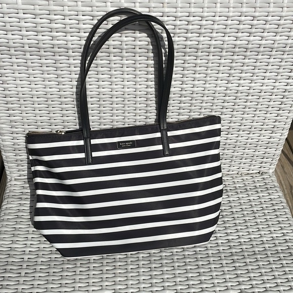 Kate Spade New York HAYDEN TOP ZIP TOTE - Picture 5 of 12